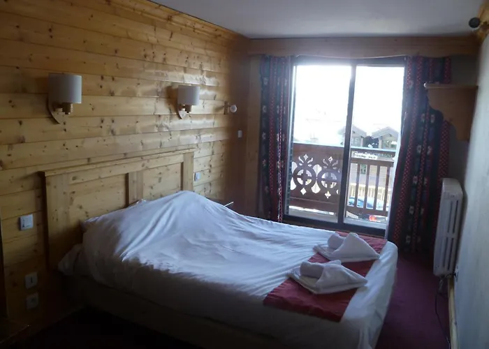 Coq De Bruyere Hotel *