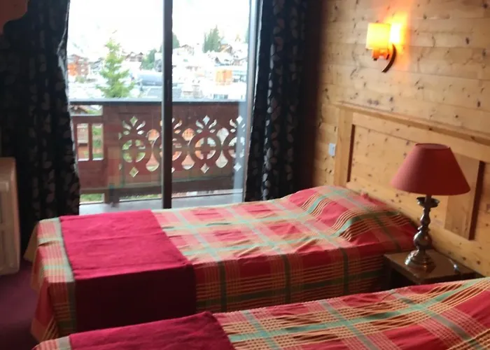 Coq De Bruyere Hotel *